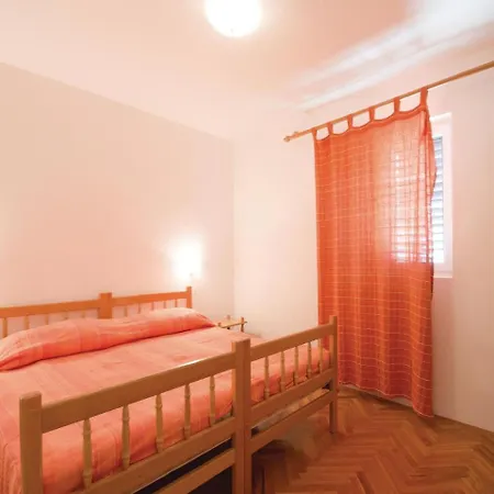 Two-bedroom In Apartmán